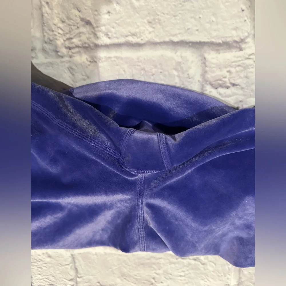 Athleta Elation Velvet Tight|S paired with Velvet Cut-Out Crop D-DD in Small - Picture 8 of 11